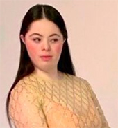02 Ellie Goldstein Vogue 170